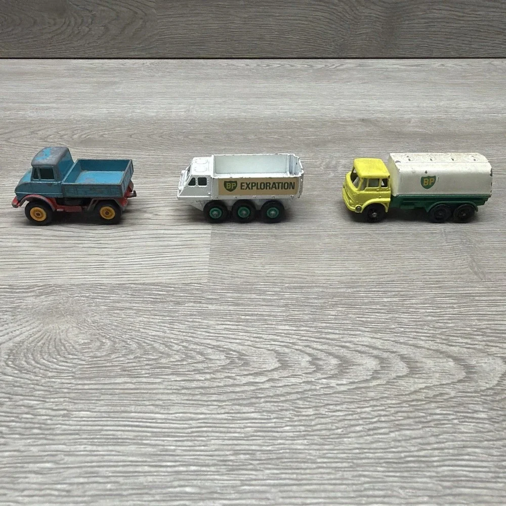Lesney‎ Matchbox Unimog No 49 Mercedes Benz, #25 BP Patrol Tanker, #61 Alvis Lot